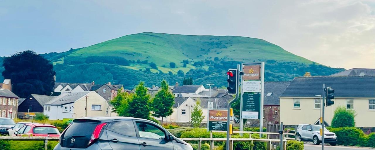Villa Tanglewood House Abergavenny With Private Parking Exterior foto