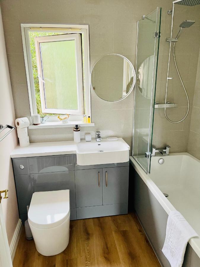 Villa Tanglewood House Abergavenny With Private Parking Exterior foto